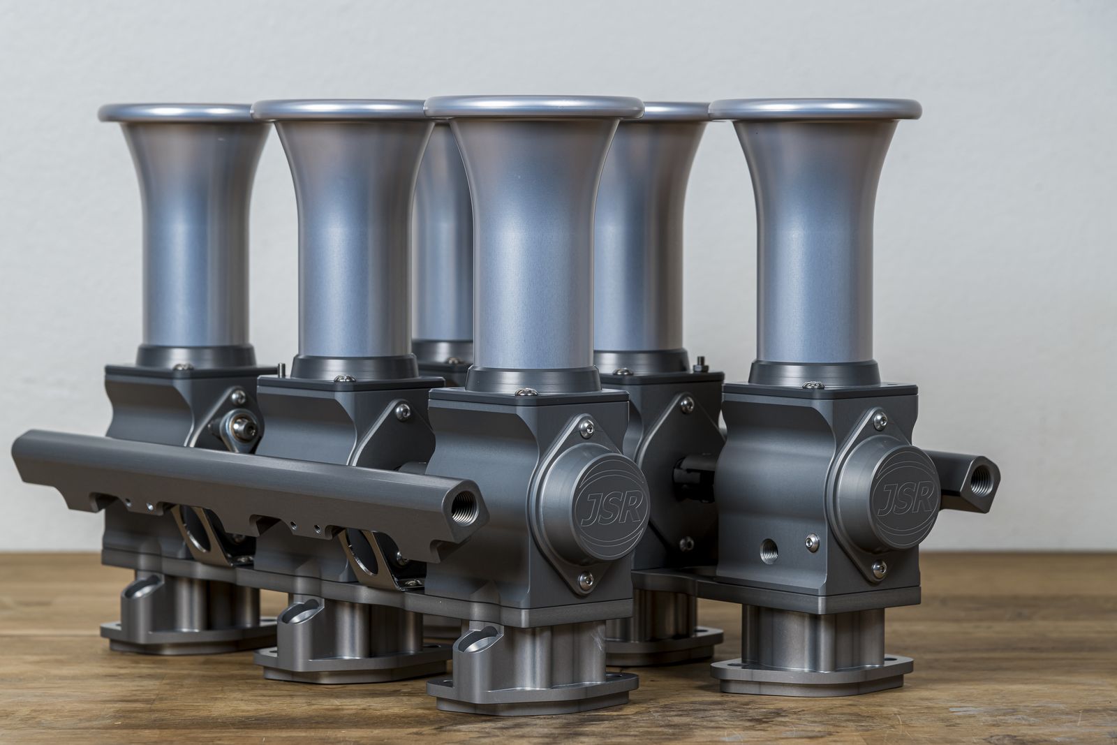 Rennen ITB six-cylinder elliptical roller-barrel individual throttle body bank with velocity stacks, CNC-machined for the air-cooled Porsche 911