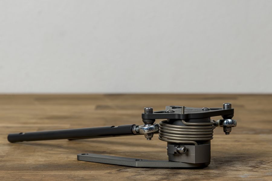 Rennen ITB throttle linkage with return spring, rod ends and billet arm supplied with every system