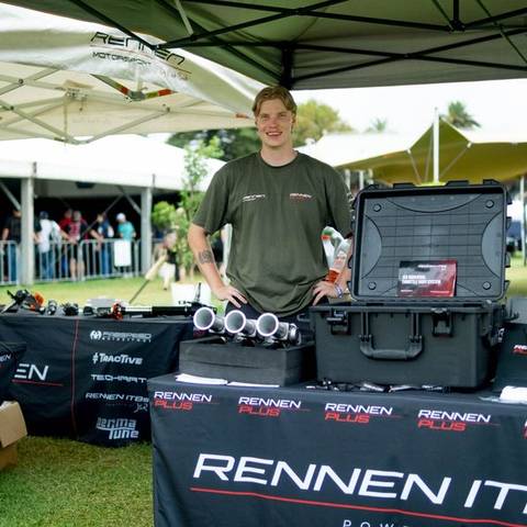 Rennen Plus event booth with Rennen ITB systems in hard cases