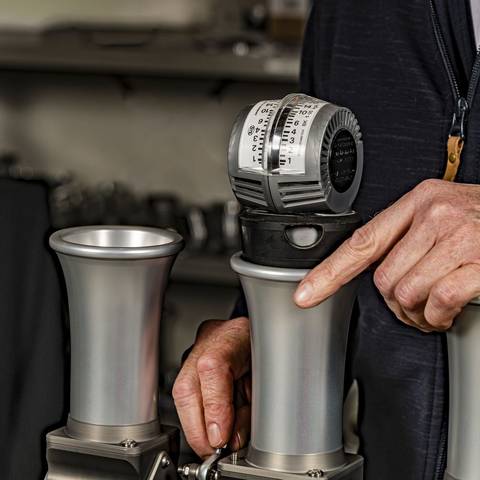 Fitting an elliptical roller barrel into a CNC-machined throttle body