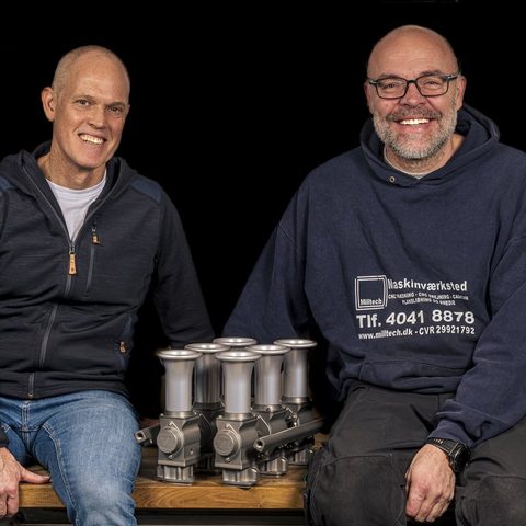 The JSR Engineering team with a Rennen ITB throttle body bank